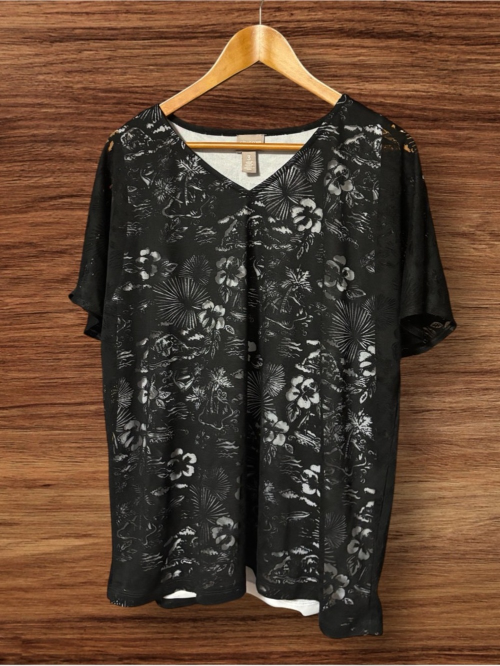 Chico's Palm Tree & Tropical Floral V-Neck Short Sleeve Blouse